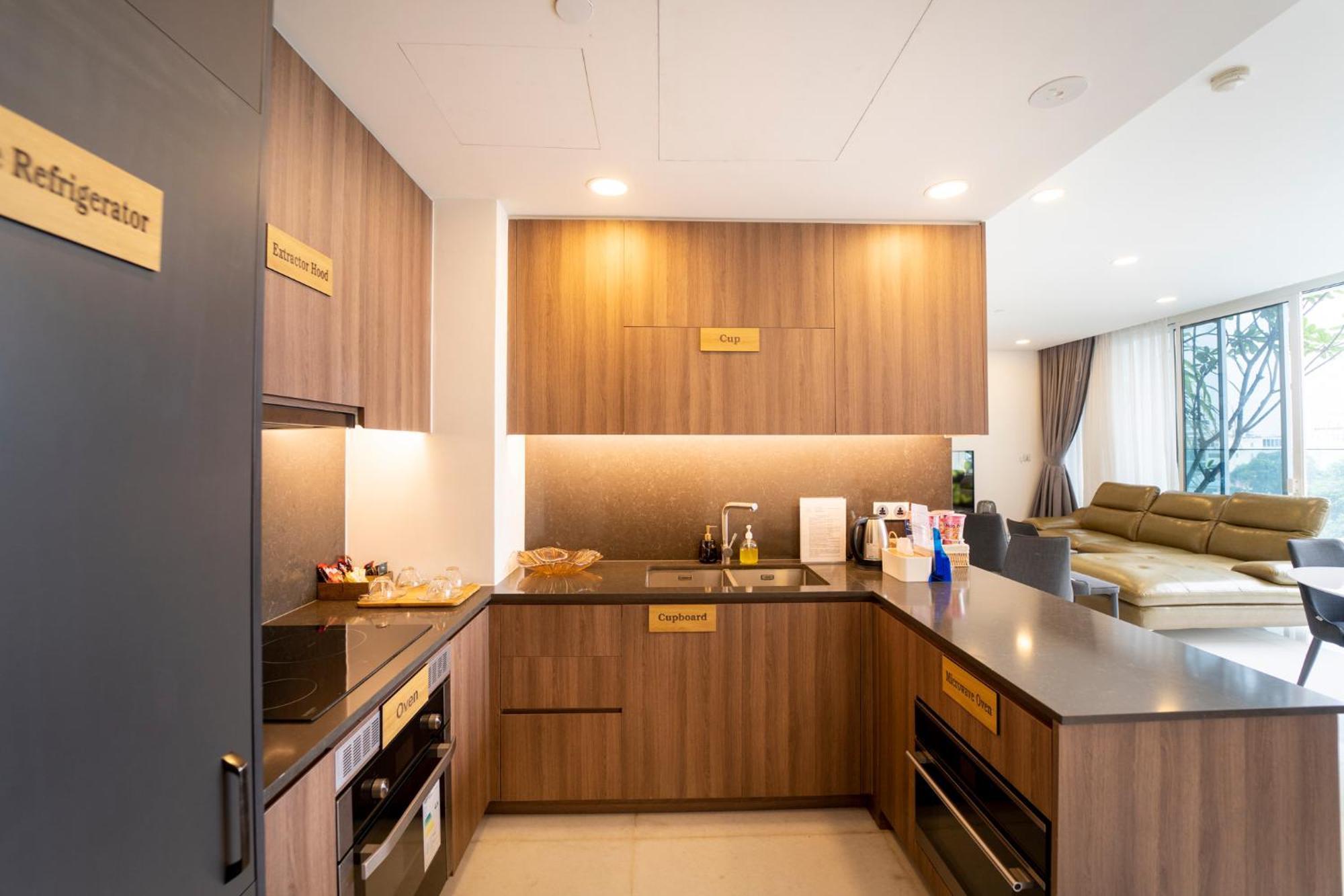 Serenity Saigon Sky - Free One Way Airport Shuttle Villa *