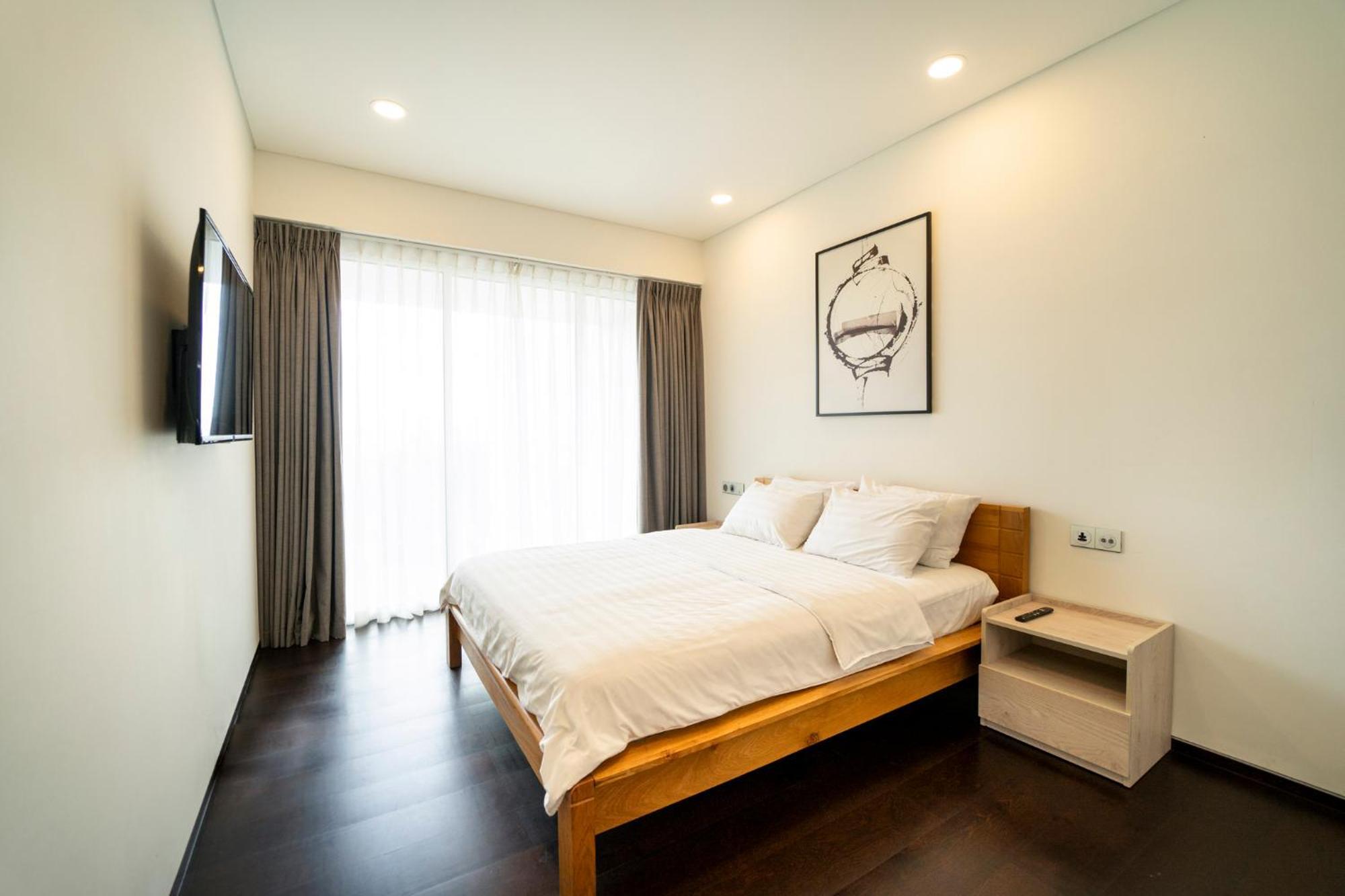 Serenity Saigon Sky - Free One Way Airport Shuttle Villa